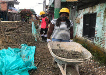 Obras de saneamiento básico en Cantón de San Pablo