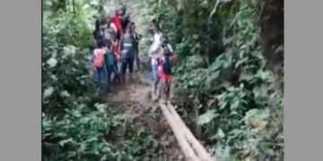 El via crucis de los estudiantes de la zona rural de Medio Baudó, Chocó
