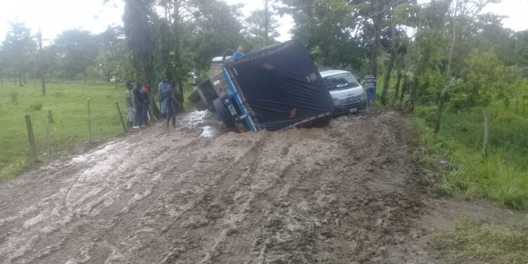 Desastroso estado de la vía Riosucio-Bajirá