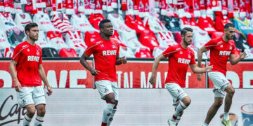 Los goles de Jhon Córdoba evitaron el descenso del FC Colonia en la Bundesliga