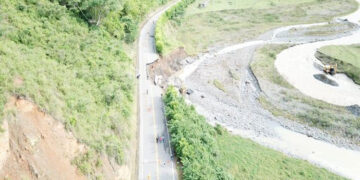 Sigue cerrada la vía Chocó-Risaralda por pérdida de banca