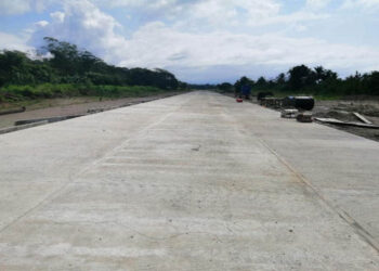 Así va la pavimentación de la pista del aeropuerto de Juradó