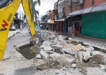 Quibdó: pavimentan sector de la carrera sexta