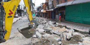 Quibdó: pavimentan sector de la carrera sexta