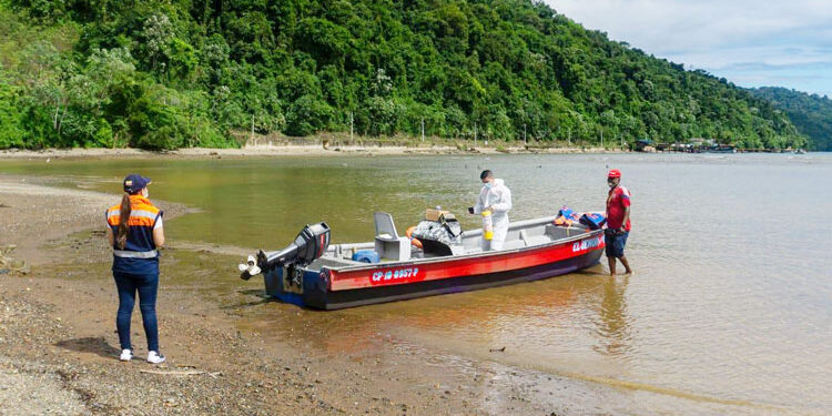 Capitanía del Puerto de Bahía Solano inspecciona embarcaciones menores