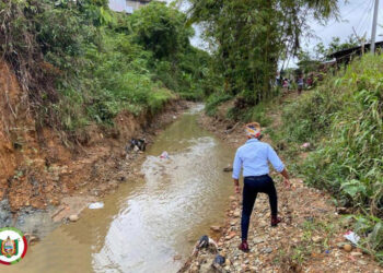 Limpieza y educación ambiental en la quebrada La Cascorba, Quibdó