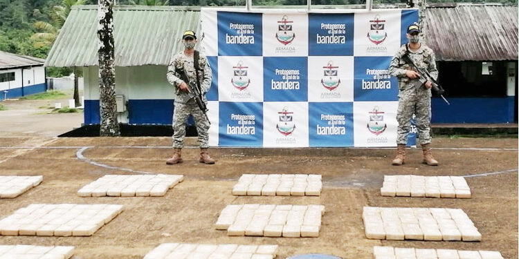Incautan 700 kilos de coca en Punta Piña, Juradó