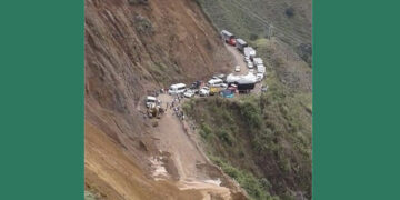 Bloqueada la vía Quibdó-Medellín por varios derrumbes