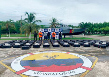 Incautan 50 mil cajetillas de cigarrillos de contrabando en aguas de Sapzurro, Acandí