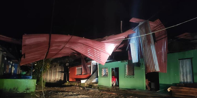 4.831 damnificados por vendaval en Quibdó