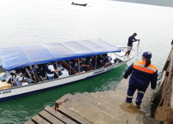 Capitanía de Puerto en Bahía Solano verifica cumplimiento de normas en transporte marítimo