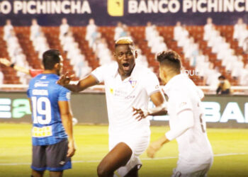 Otro gol en Ecuador del quibdoseño Cristian Martínez Borja