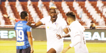 Otro gol en Ecuador del quibdoseño Cristian Martínez Borja