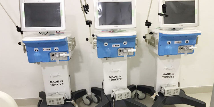 Gobierno de Turquía dona tres respiradores al hospital San Francisco