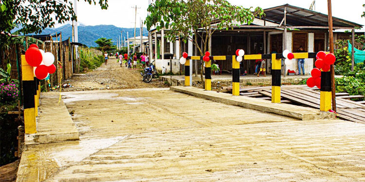 Acandí: inauguran puente en el barrio Villa Estadio