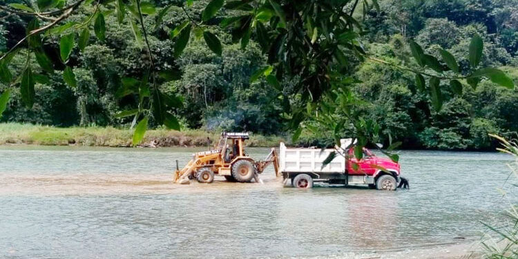 Codechocó suspendió extracción ilegal de material de arrastre en el río Condoto