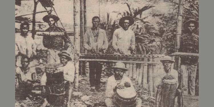 Marimba colgante en Quibdó. 1896