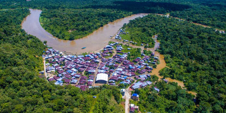 Medio Baudó: mejoras en la escuela de Arenal y puentes en madera en Puerto Meluk