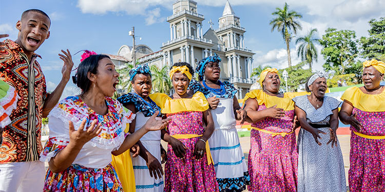 Cantadoras de Chocó: Un canto por la paz de Colombia