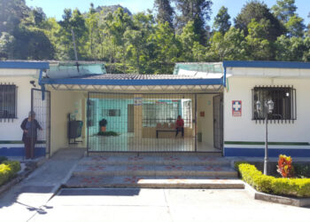 En cuarentena los empleados del hospital de Carmen de Atrato