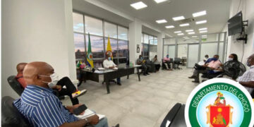 Gobernador y Comité Cívico evalúan el cumplimiento de los acuerdos de los paros cívicos del Chocó