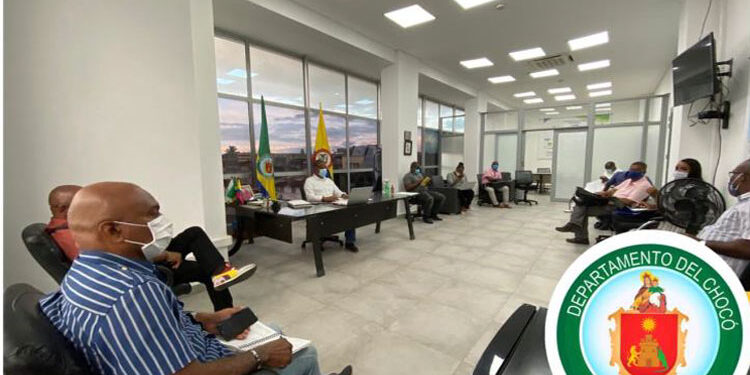 Gobernador y Comité Cívico evalúan el cumplimiento de los acuerdos de los paros cívicos del Chocó