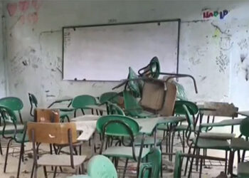 Están destruidas las 17 escuelas y colegios de Bajirá que entregó Antioquia al Chocó
