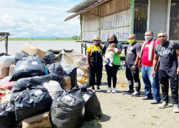 Acandí lleva a Riosucio una tonelada de ayudas humanitarias