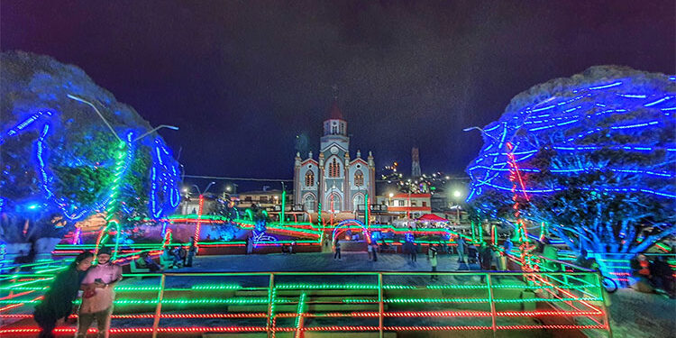 Luces de navidad en Carmen de Atrato