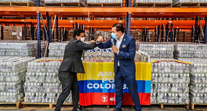 Más de 30 toneladas de agua y alcohol para Chocó y San Andrés