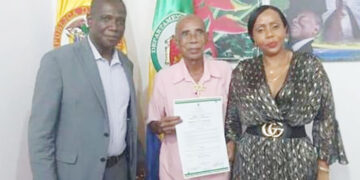 Reconocimiento a Indalecio Orejuela, líder cívico del San Juan