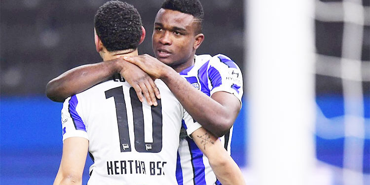 Jhon Córdoba regresó con un soberbio golazo