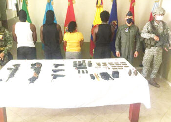 Seis miembros del ELN se entregaron en Pogue, Bojayá