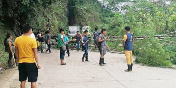 Dos días de bloqueo indígena en las vías del Chocó a Medellín y Pereira