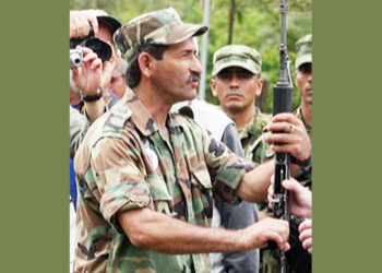 Ordenan captura del exjefe desmovilizado de la guerrilla guevarista