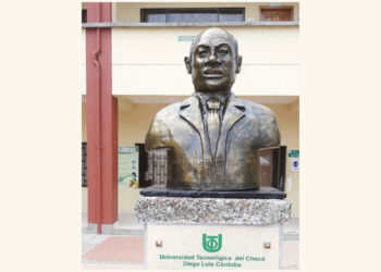 Colocan busto de Diego Luis Córdoba en la Ciudadela Universitaria
