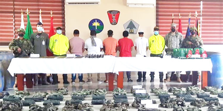 Se entregaron cinco miembros del Clan del Golfo