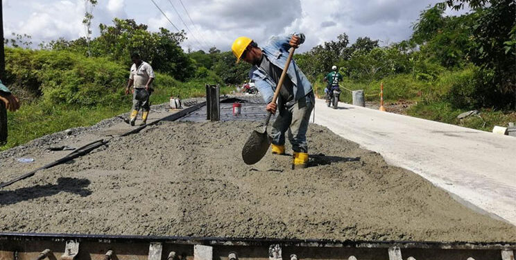 Pavimentación de la vía Condoto-Opogodó va en un 75%