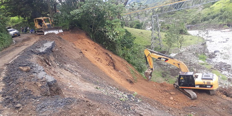 Derrumbe en Carmen de Atrato: un muerto y un desaparecido