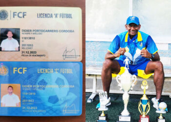 Entrenador chocoano en curso licencia PRO
