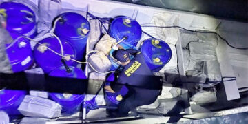 Incautan 1.2 toneladas de cocaína en aguas de Acandí