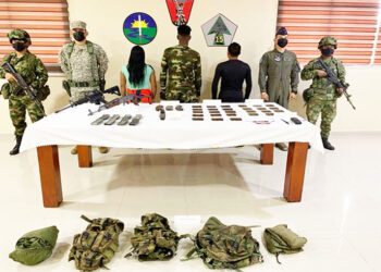 Alto Baudó: se entregaron tres del ELN y uno del Clan del Golfo