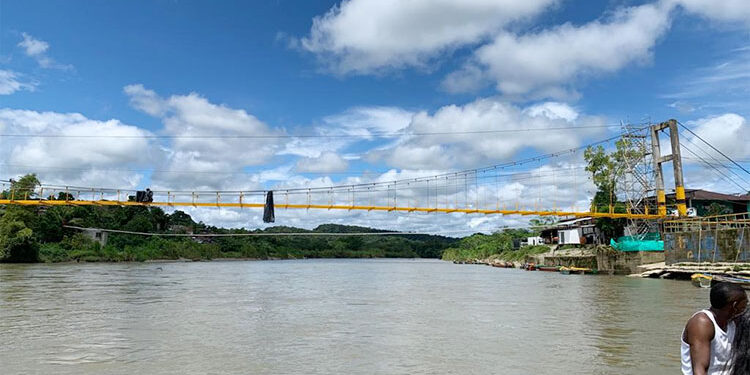 Reconstrucción del puente de Lloró tiene un avance del 95%