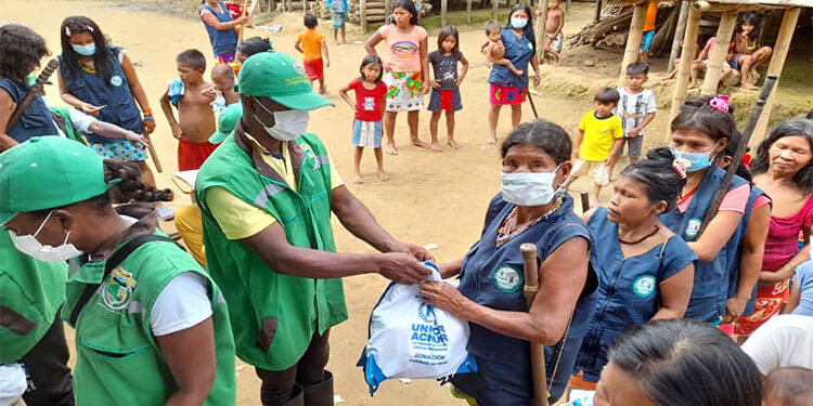 Alcaldía de Alto Baudó entrega ayuda a damnificados por inundaciones