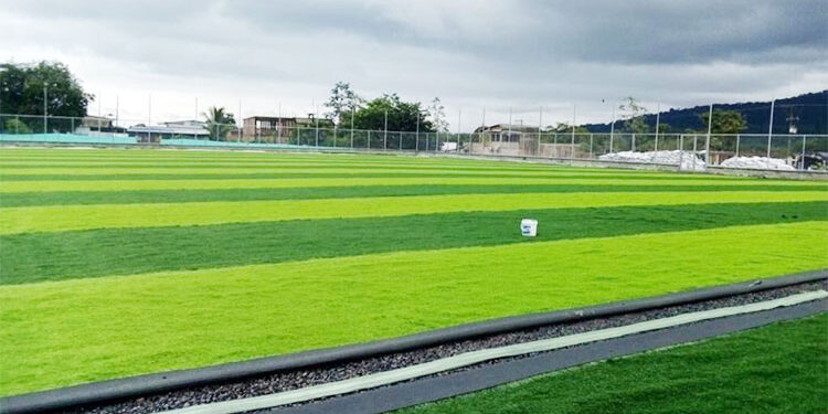 Ciudad Mutis: en la etapa final la cancha sintética