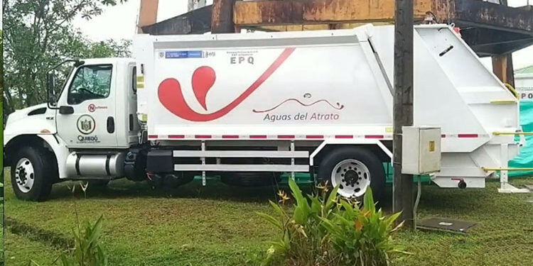 Tres nuevos vehículos recolectores de residuos sólidos en Quibdó