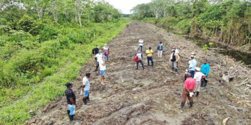 Ya llegó a Curbaradó la trocha-terraplén desde Guamo