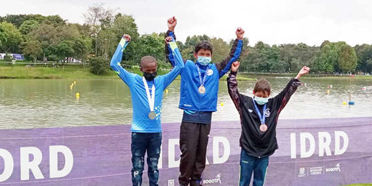 Jóvenes de Unguía ganaron oro y plata en canotaje en Bogotá