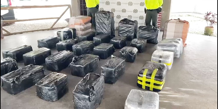 Incautan 980 kilos de marihuana que venía para el Chocó