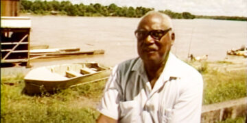 Miguel A. Caicedo con su poema ‘Negra del Bunde Amargo’